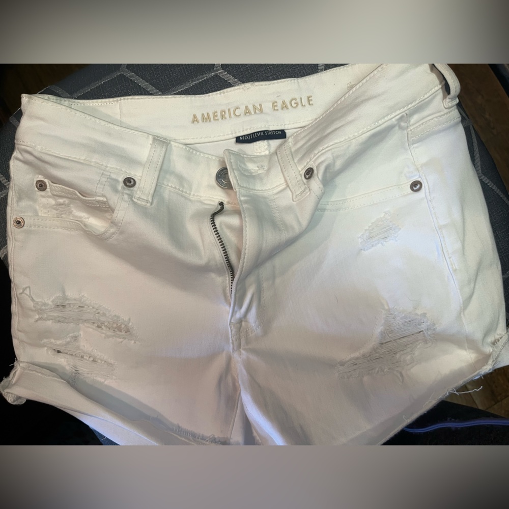 NWOT American Eagle Next Level Stretch high rise boyfriend shorts size 8